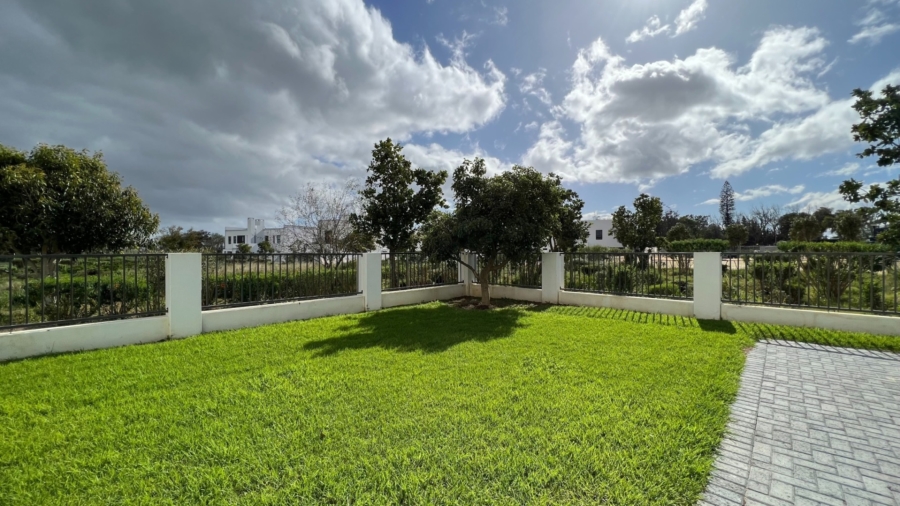 4 Bedroom Property for Sale in Croydon Gardens Estate Western Cape